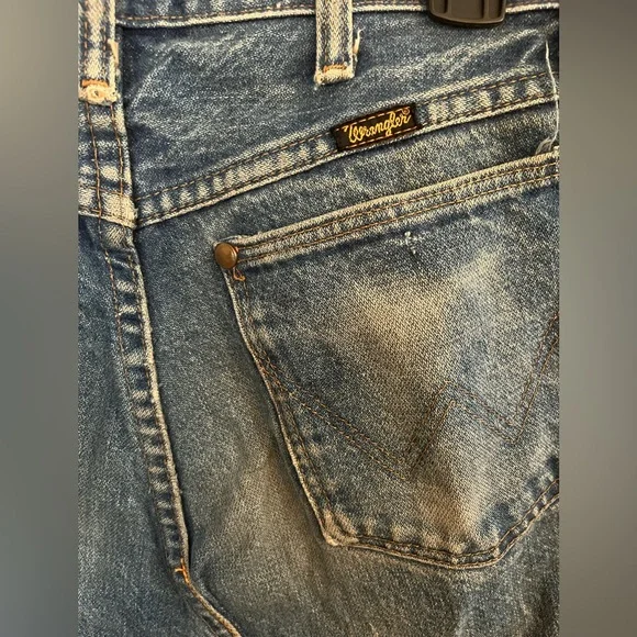 Vintage Wrangler Patchwork Jean skirt with Multicolor Accents - Picture 4 of 6